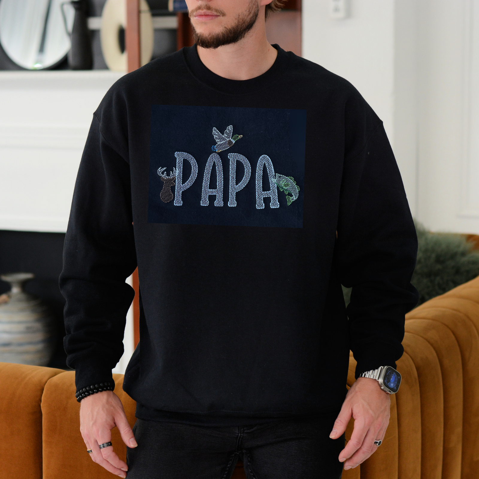 Papa Chasse et Pêche – Crewneck brodé et personnalisé – Image 2